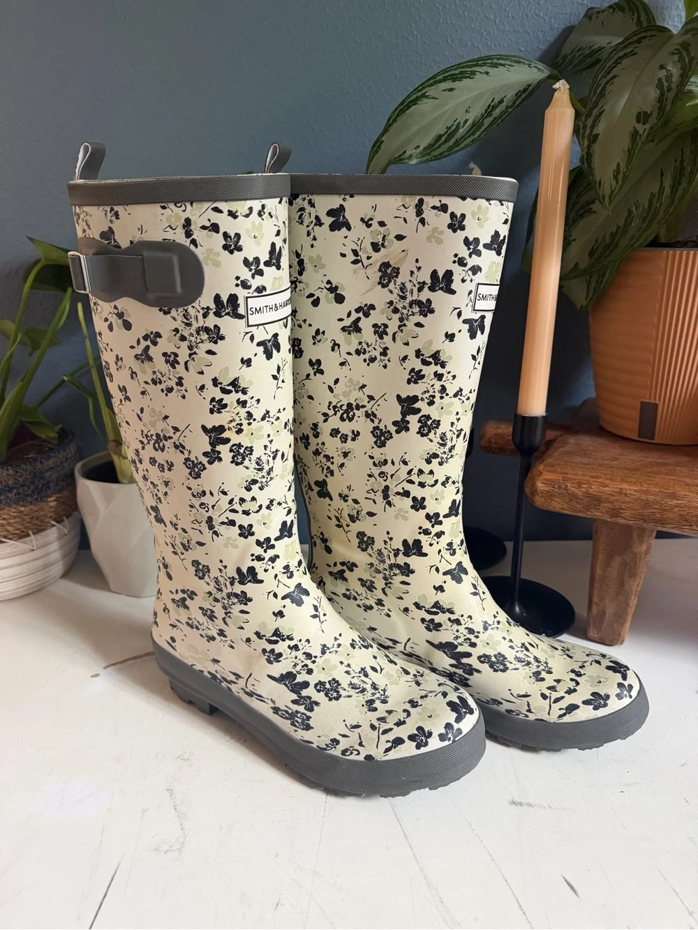 Smith & Hawken for Target Women's Cream Floral Rain Boots